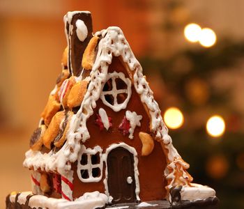 Gingerbread houses: are they made to be eaten or are they just a sweet decoration?