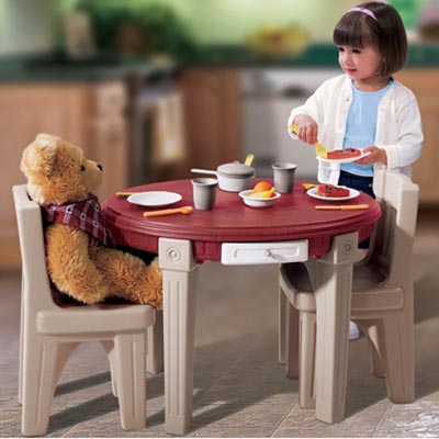 step2 table and chair set